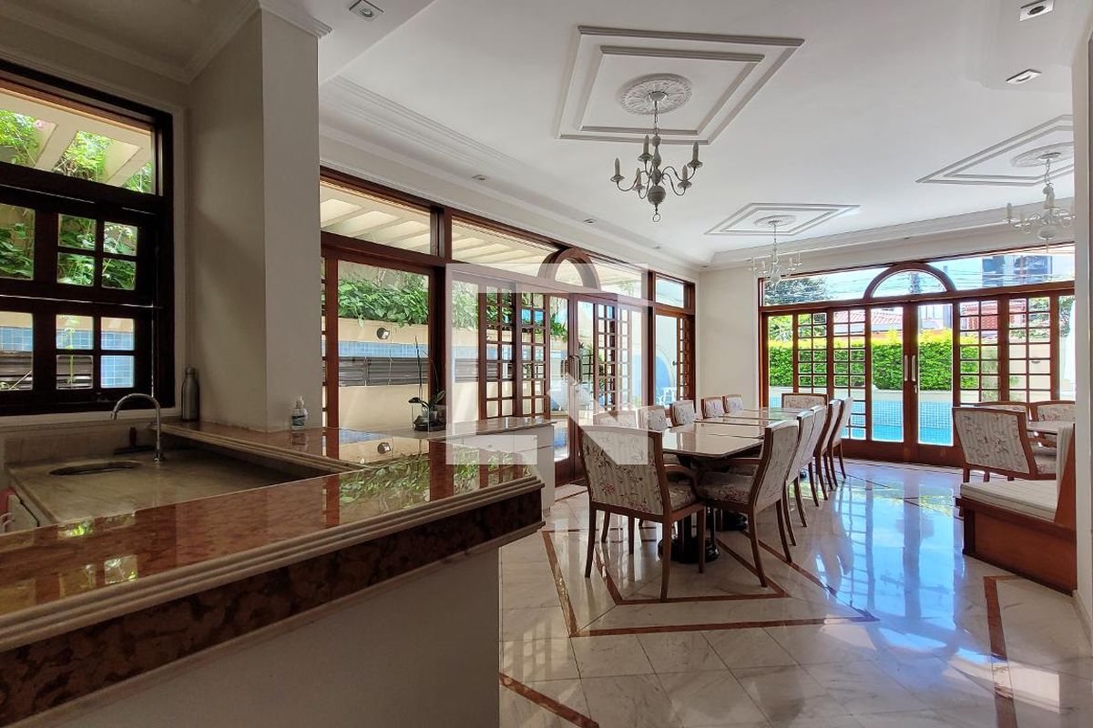 Apartamento à Venda - Cambuí, 1 Quarto,  72 m2 em , Campinas - sp | SoloBR