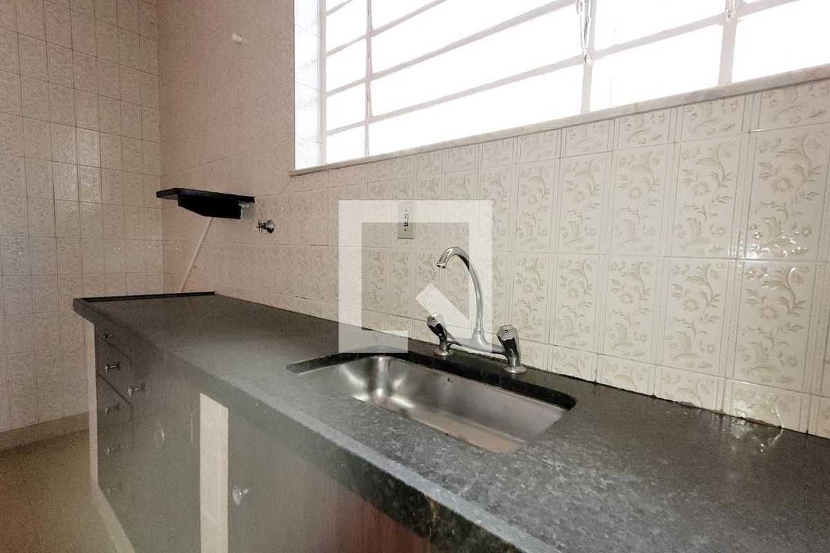 Casa à Venda - Bosque, 3 Quartos,  300 m2 em , Campinas - sp | SoloBR