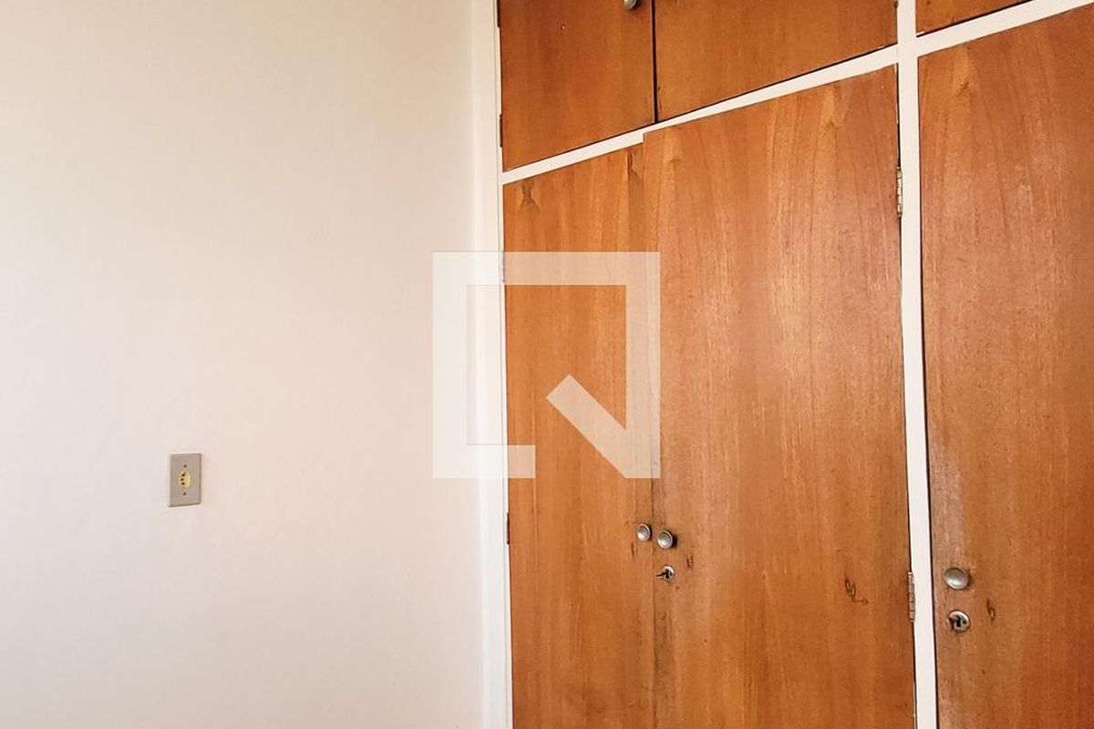 Casa à Venda - Bosque, 3 Quartos,  300 m2 em , Campinas - sp | SoloBR