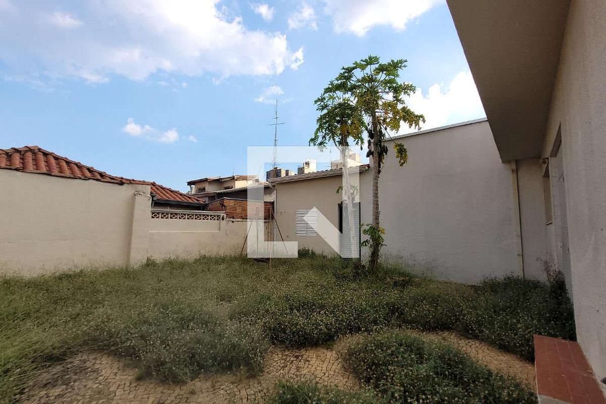 Casa à Venda - Bosque, 3 Quartos,  300 m2 em , Campinas - sp | SoloBR
