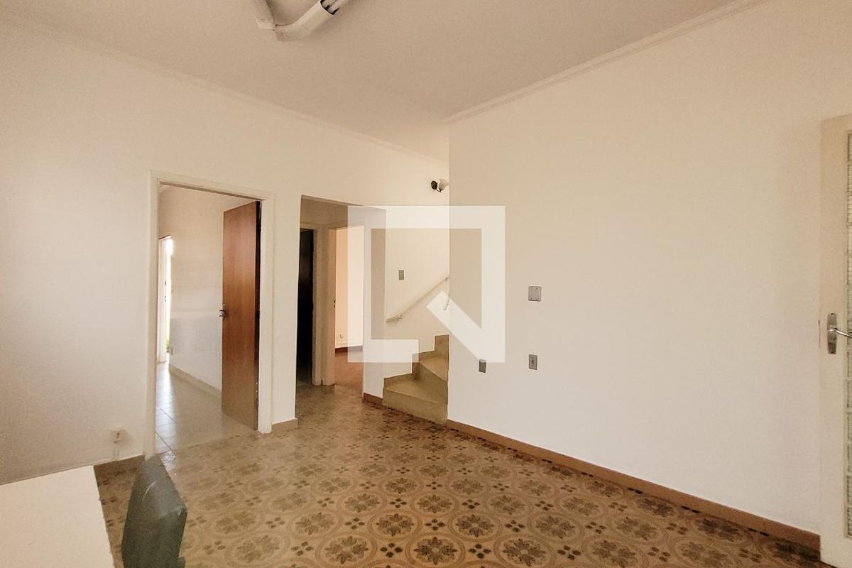 Casa à Venda - Bosque, 3 Quartos,  300 m2 em , Campinas - sp | SoloBR