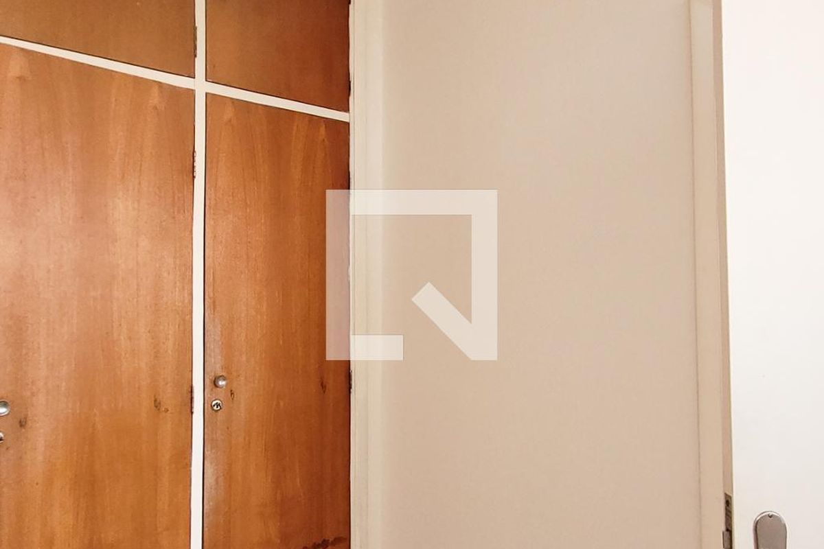 Casa à Venda - Bosque, 3 Quartos,  300 m2 em , Campinas - sp | SoloBR