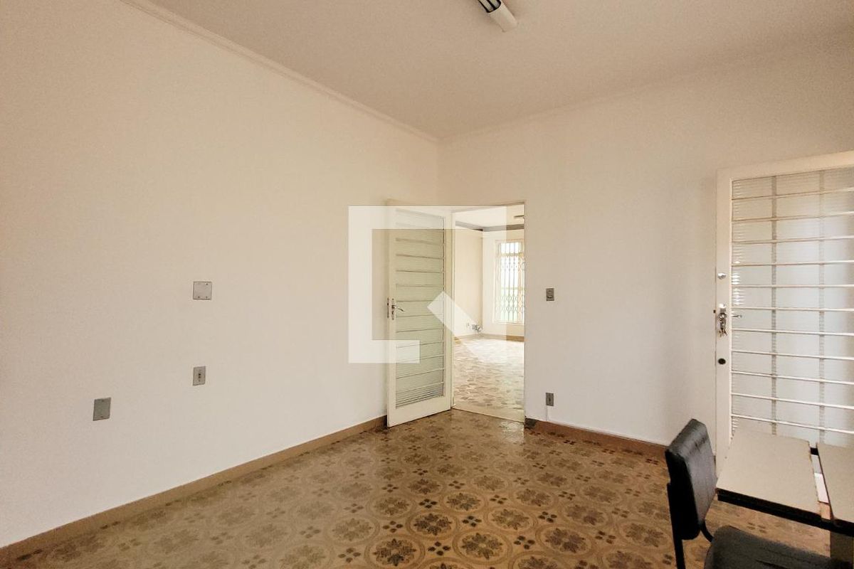 Casa à Venda - Bosque, 3 Quartos,  300 m2 em , Campinas - sp | SoloBR