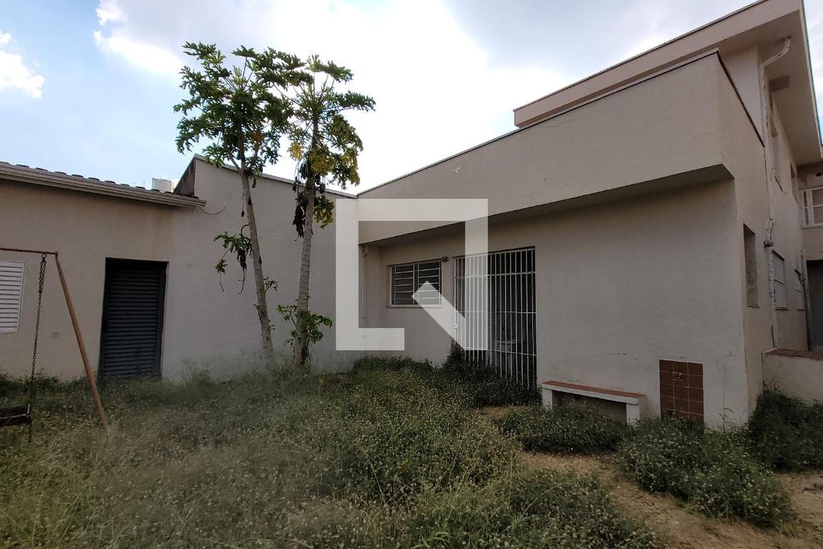 Casa à Venda - Bosque, 3 Quartos,  300 m2 em , Campinas - sp | SoloBR
