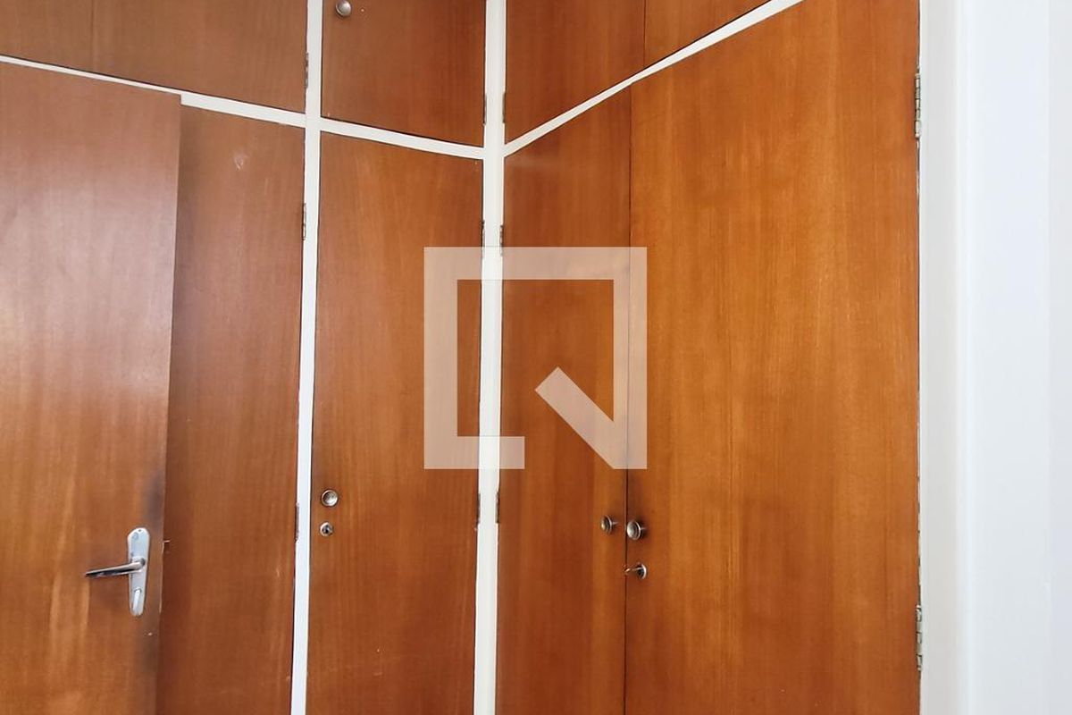 Casa à Venda - Bosque, 3 Quartos,  300 m2 em , Campinas - sp | SoloBR