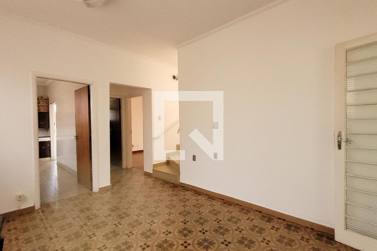 Casa à Venda - Bosque, 3 Quartos,  300 m2 em , Campinas - sp | SoloBR