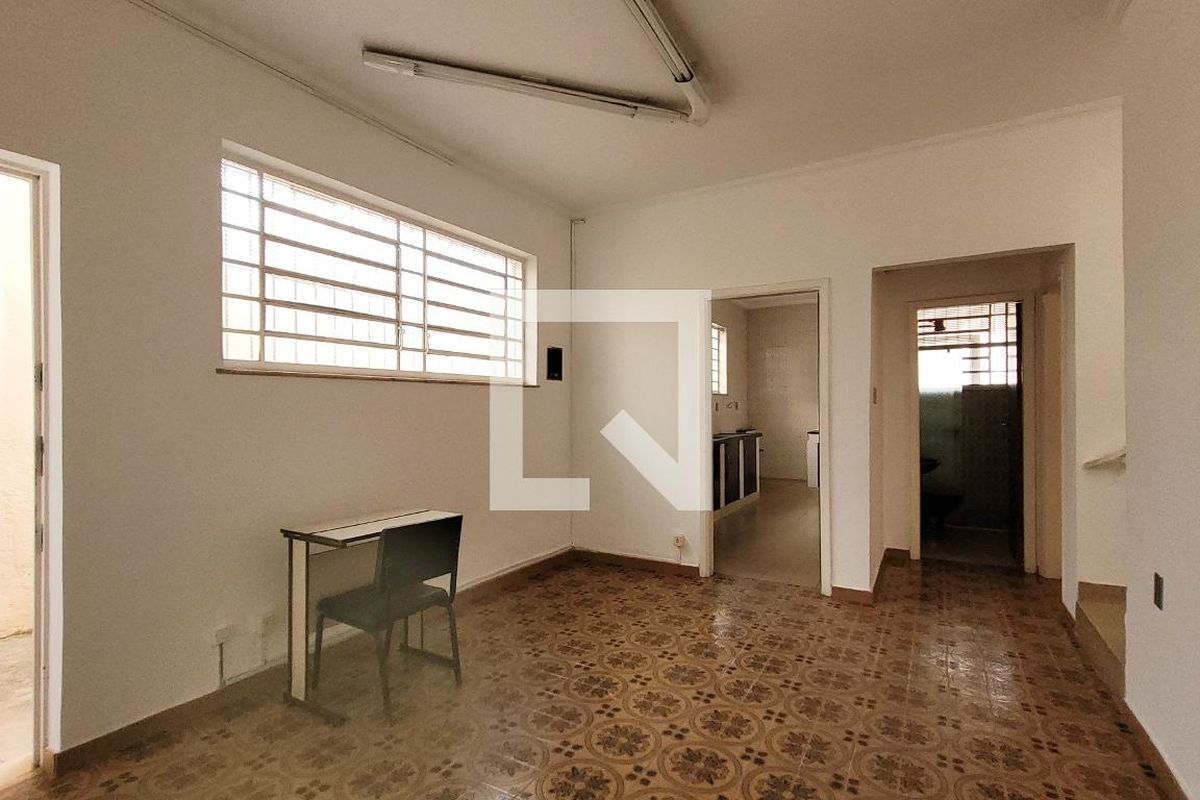 Casa à Venda - Bosque, 3 Quartos,  300 m2 em , Campinas - sp | SoloBR