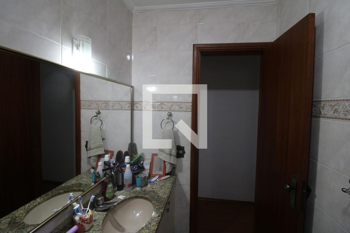 Casa, 3 quartos, 198 m² - Foto 52