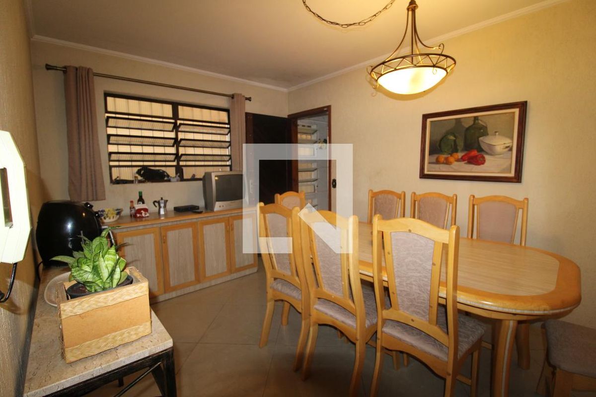 Casa, 3 quartos, 198 m² - Foto 10