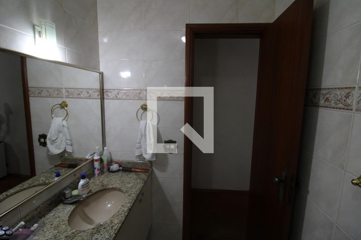 Casa, 3 quartos, 198 m² - Foto 46