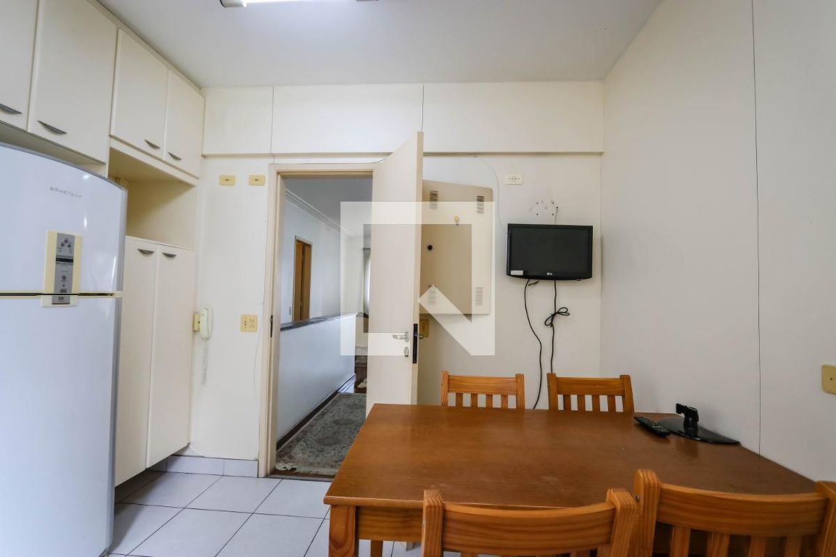 Apartamento, 3 quartos, 220 m² - Foto 82