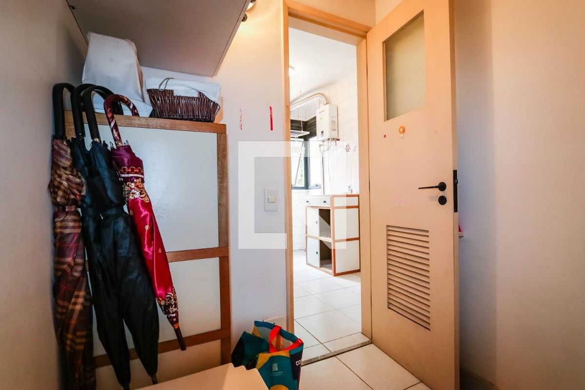 Apartamento, 3 quartos, 220 m² - Foto 98