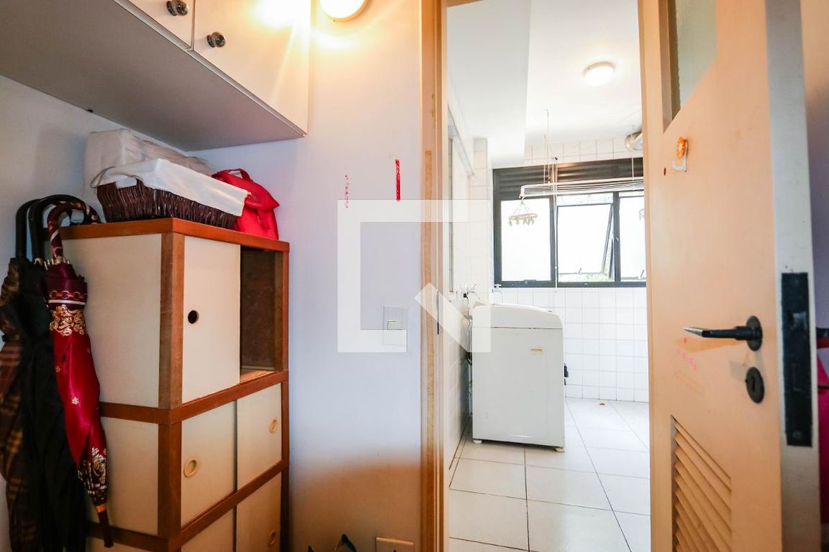 Apartamento, 3 quartos, 220 m² - Foto 100