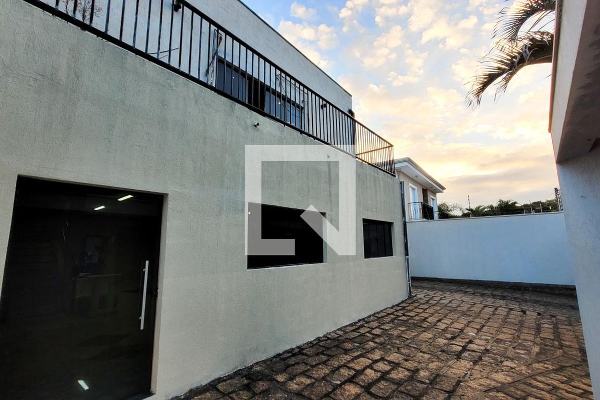 Casa à Venda - Jardim Chapadão, 2 Quartos,  411 m2 em , Campinas - sp | SoloBR
