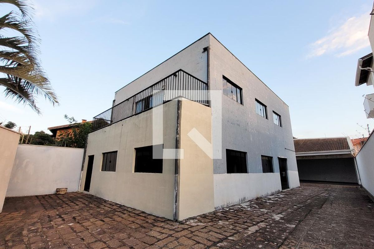 Casa à Venda - Jardim Chapadão, 2 Quartos,  411 m2 em , Campinas - sp | SoloBR