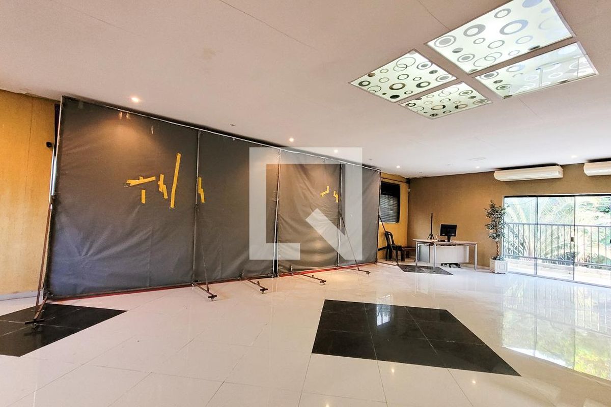 Casa à Venda - Jardim Chapadão, 2 Quartos,  411 m2 em , Campinas - sp | SoloBR