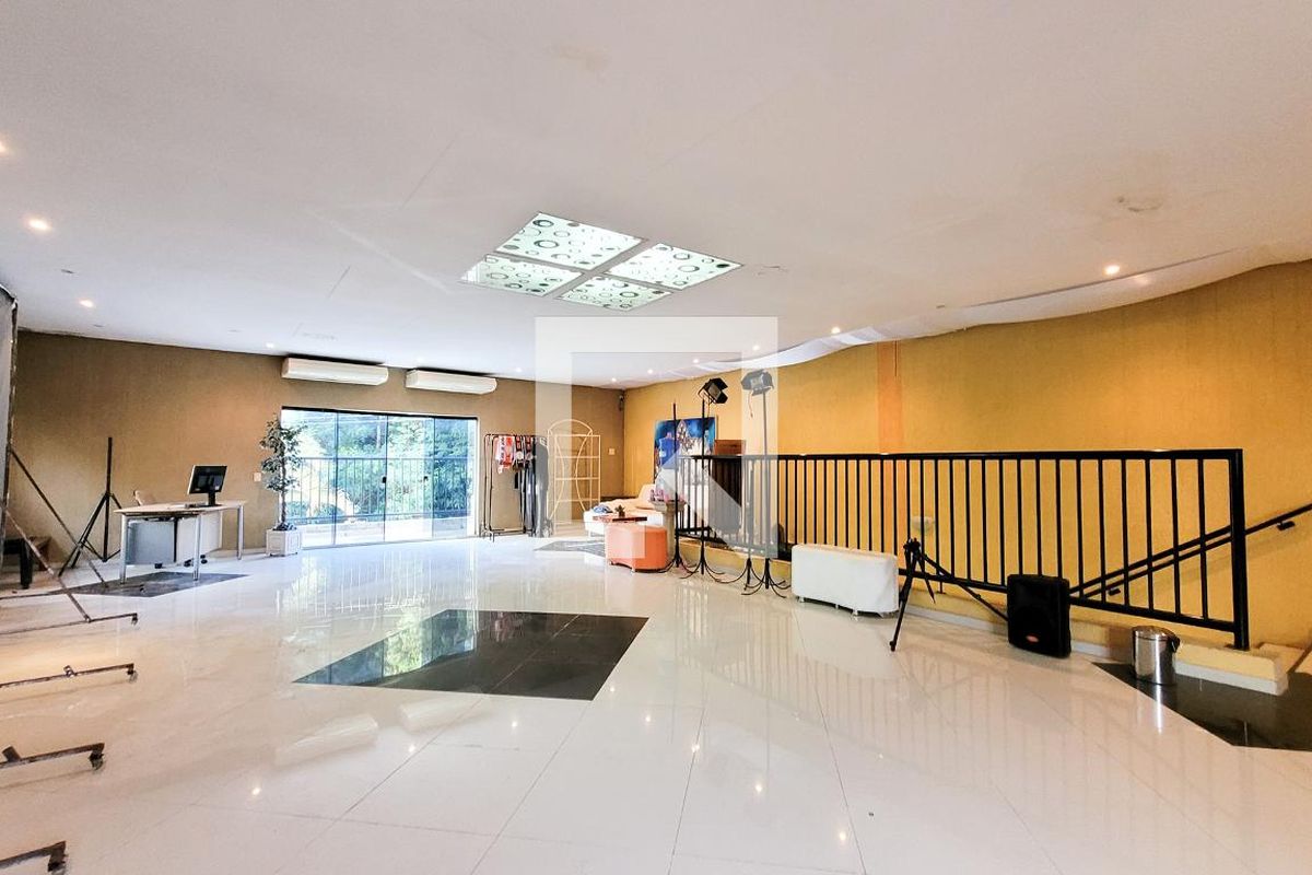 Casa à Venda - Jardim Chapadão, 2 Quartos,  411 m2 em , Campinas - sp | SoloBR