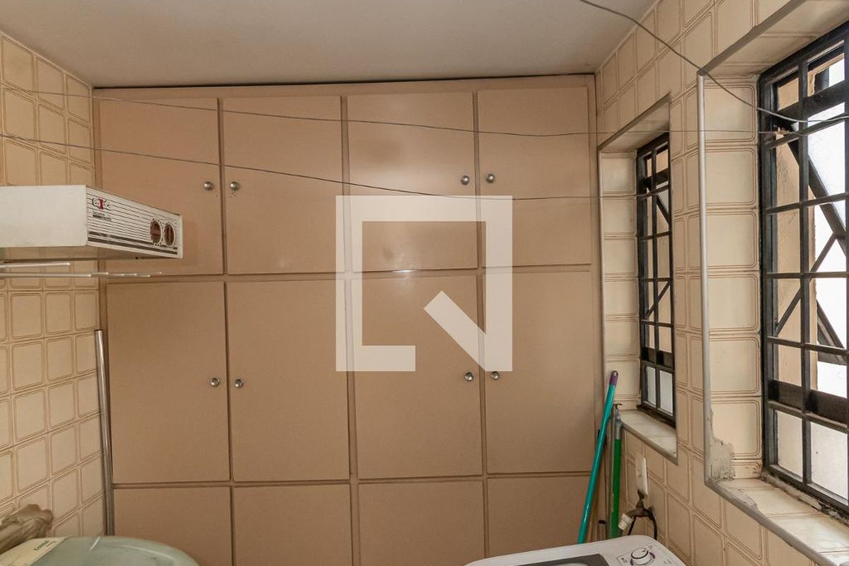 Casa à Venda - Nova Campinas, 4 Quartos,  278 m2 em , Campinas - sp | SoloBR