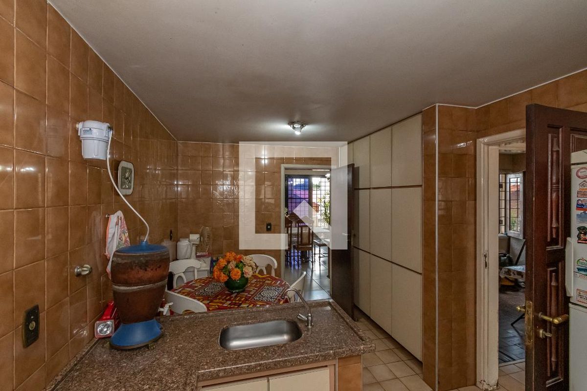 Casa à Venda - Nova Campinas, 4 Quartos,  278 m2 em , Campinas - sp | SoloBR