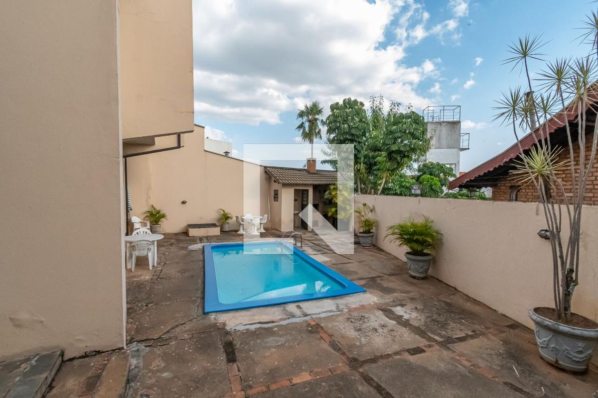Casa à Venda - Nova Campinas, 4 Quartos,  278 m2 em , Campinas - sp | SoloBR