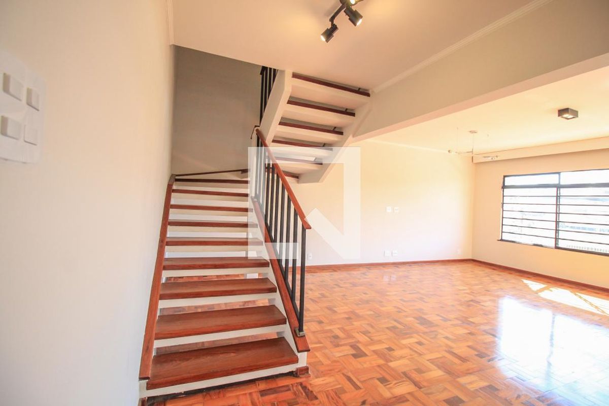 Casa, 3 quartos, 200 m² - Foto 8