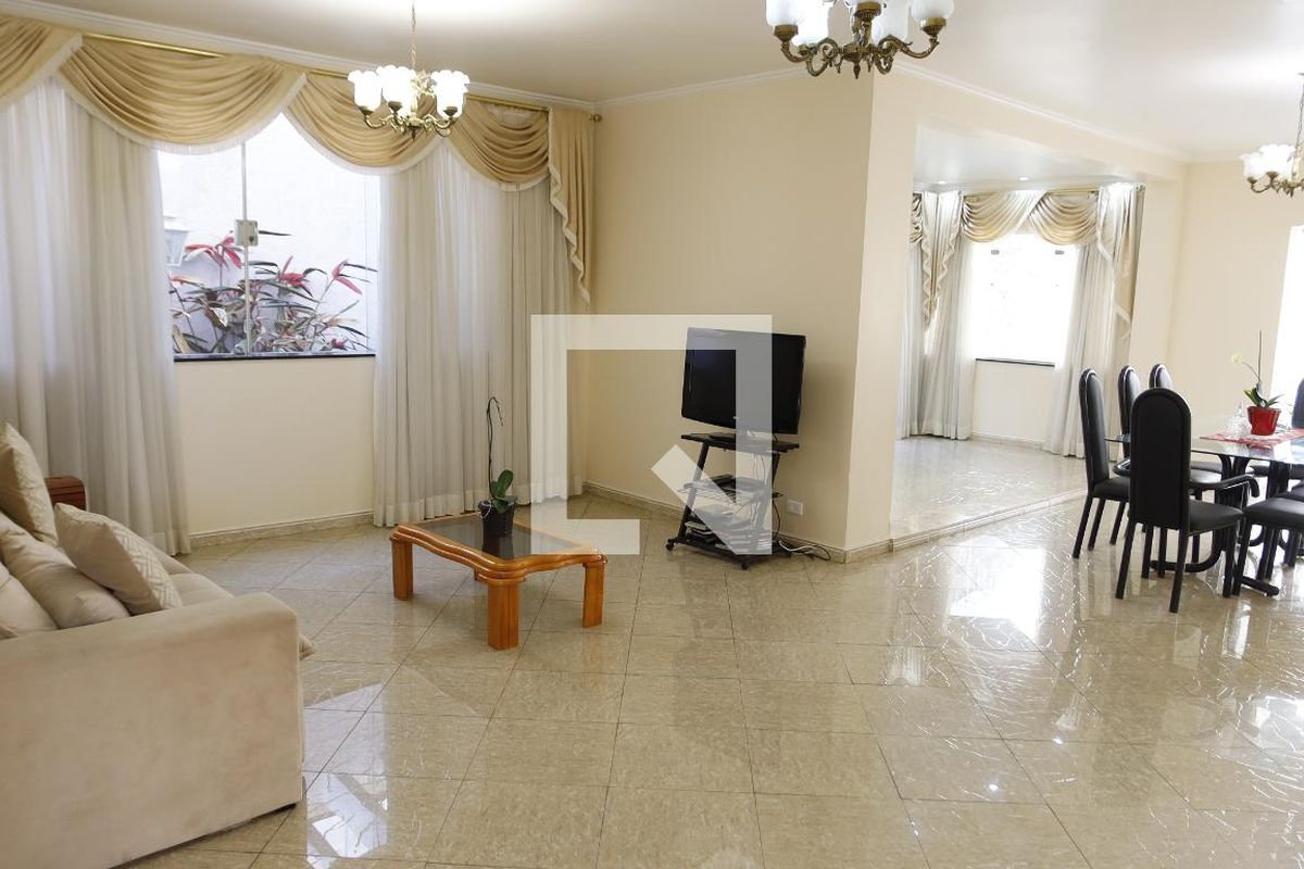 Casa, 6 quartos, 270 m² - Foto 2