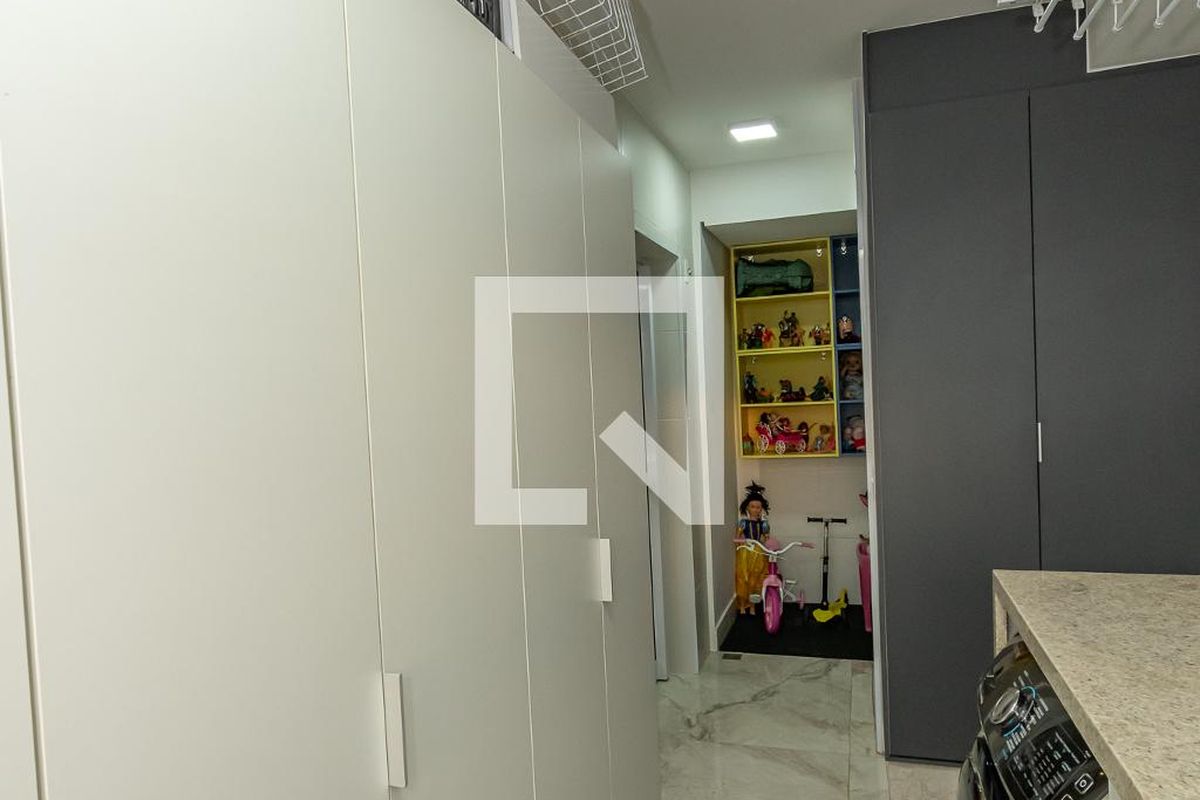 Apartamento à Venda - Taquaral, 4 Quartos,  189 m2 em , Campinas - sp | SoloBR