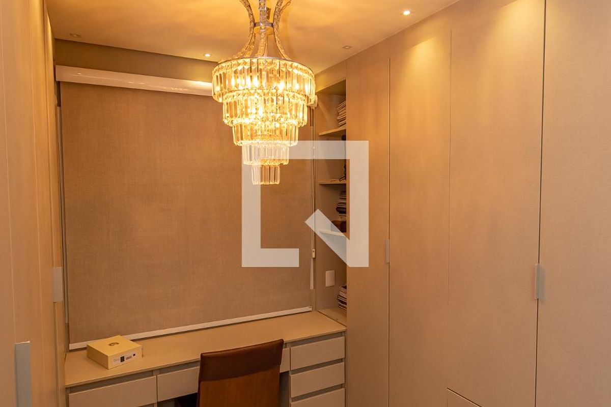 Apartamento à Venda - Taquaral, 4 Quartos,  189 m2 em , Campinas - sp | SoloBR