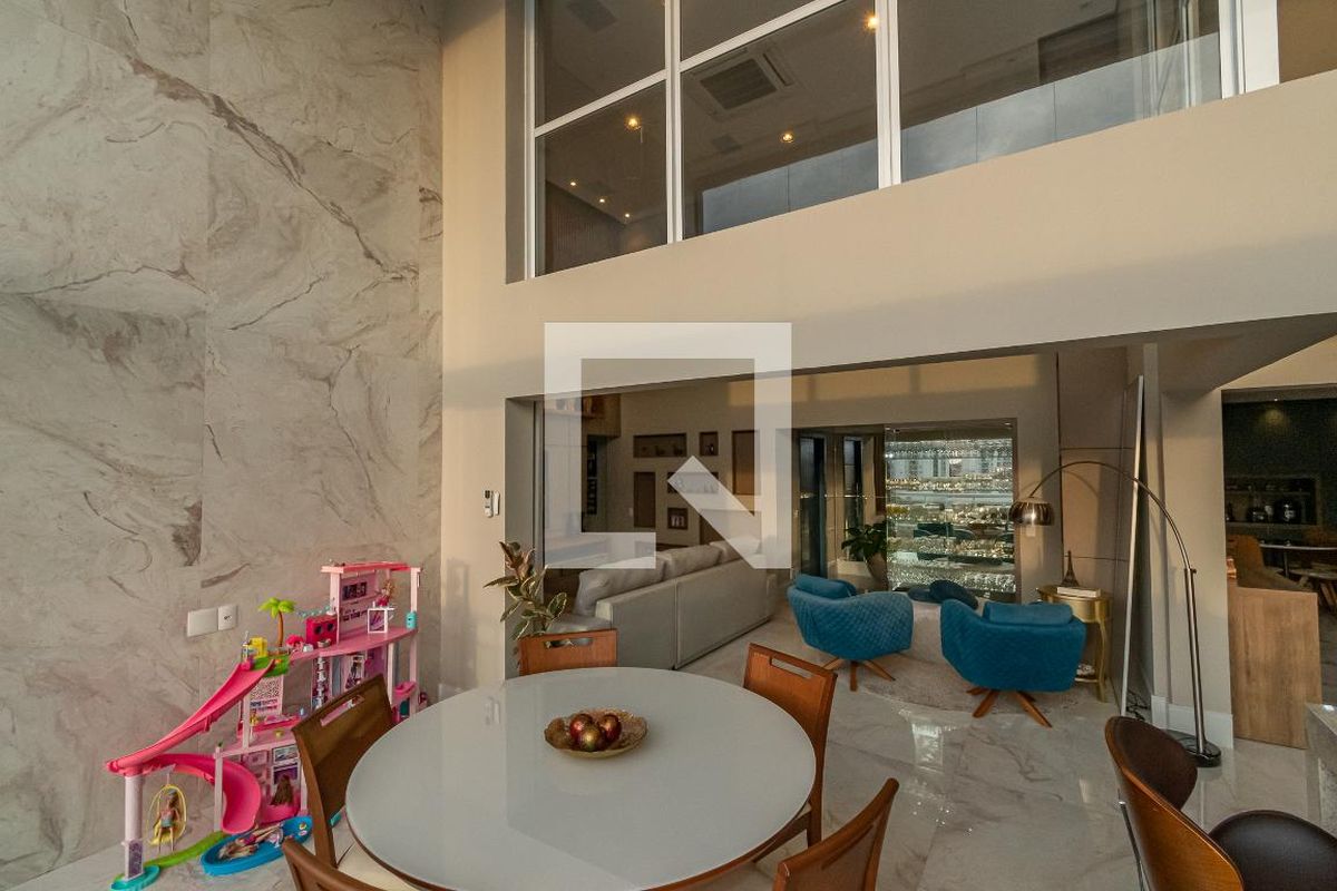 Apartamento à Venda - Taquaral, 4 Quartos,  189 m2 em , Campinas - sp | SoloBR