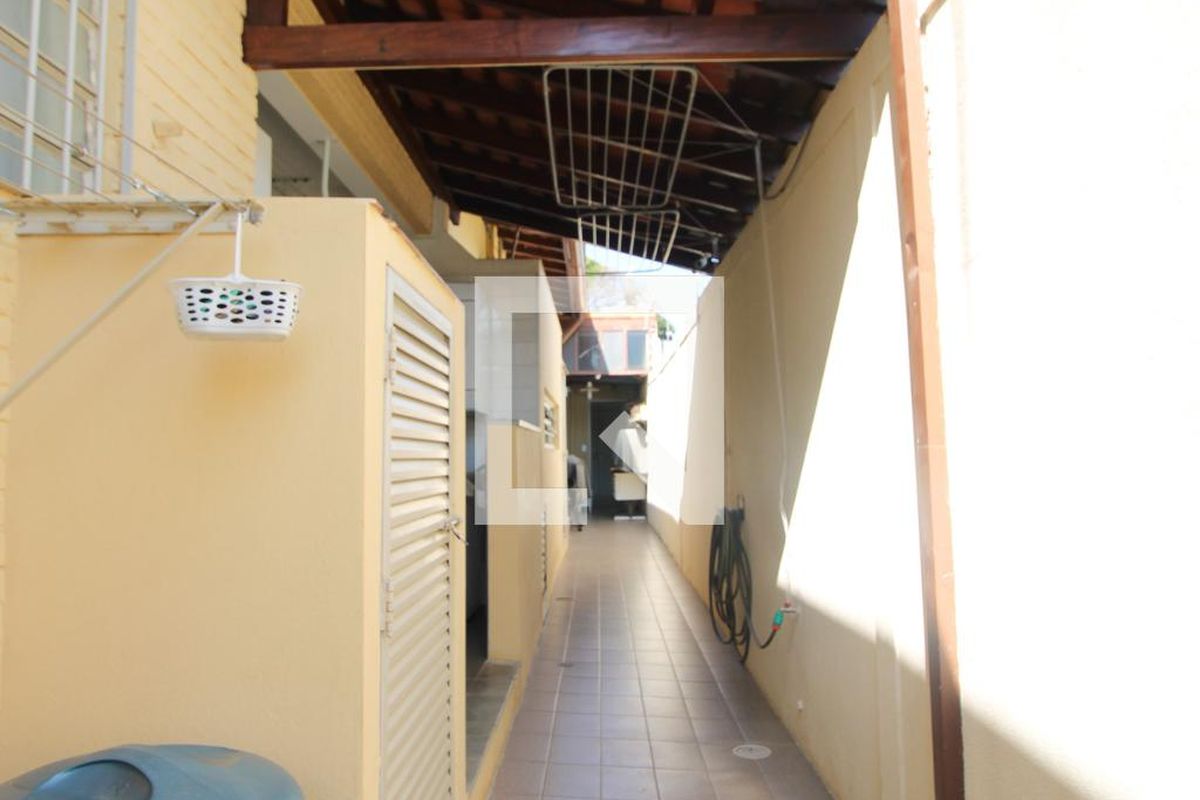 Casa à Venda - Nova Campinas, 5 Quartos,  525 m2 em , Campinas - sp | SoloBR