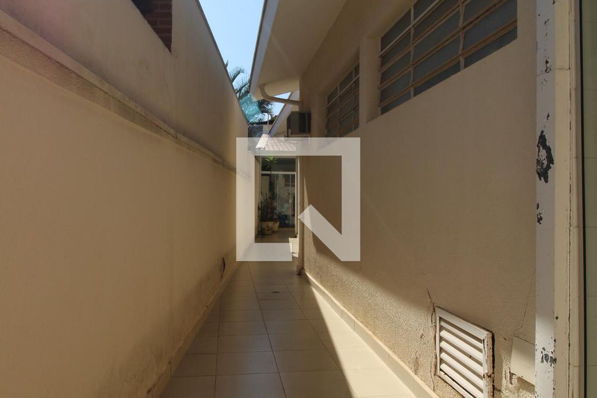 Casa à Venda - Nova Campinas, 3 Quartos,  350 m2 em , Campinas - sp | SoloBR