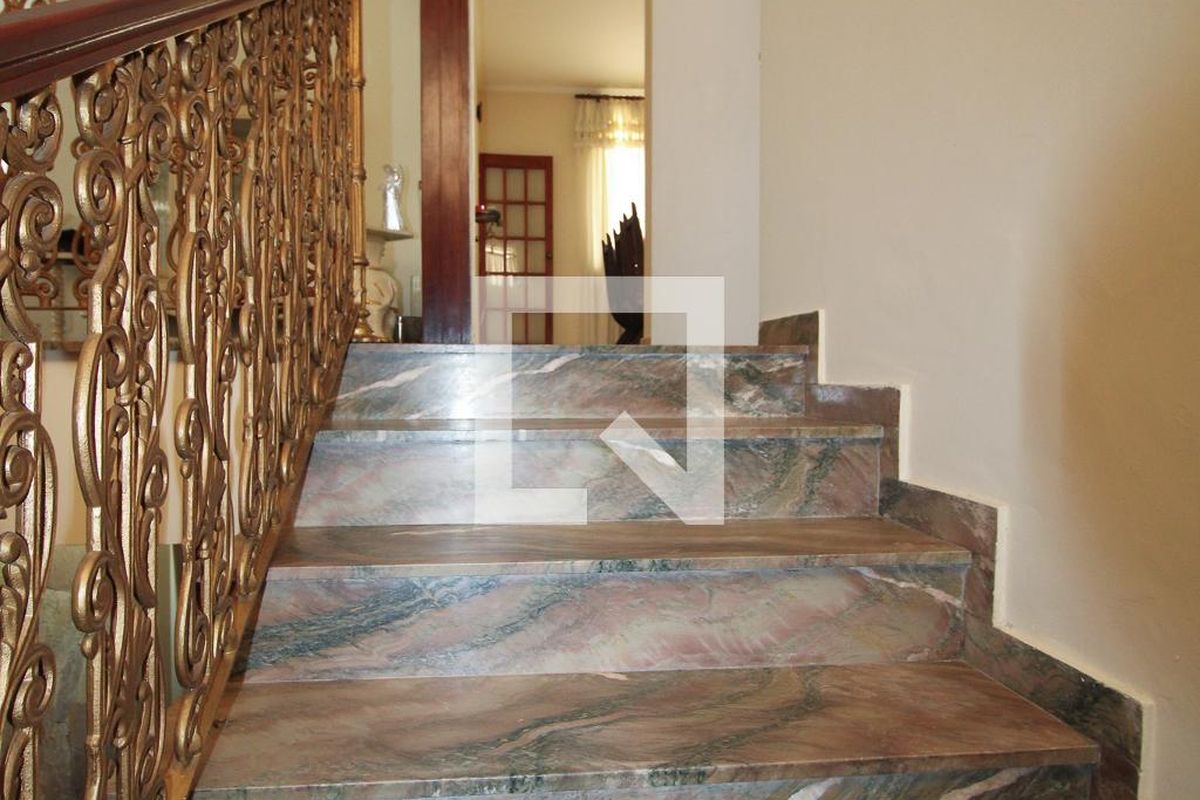 Casa à Venda - Nova Campinas, 3 Quartos,  350 m2 em , Campinas - sp | SoloBR