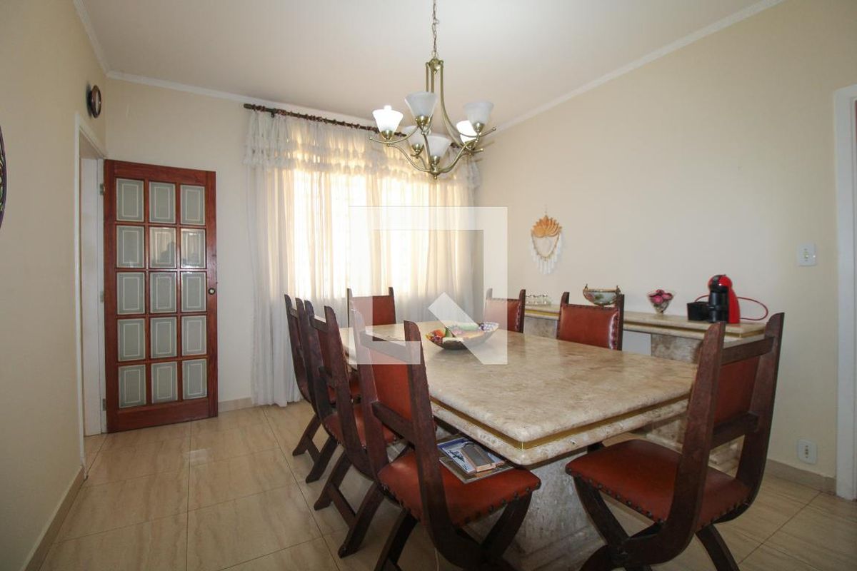 Casa à Venda - Nova Campinas, 3 Quartos,  350 m2 em , Campinas - sp | SoloBR