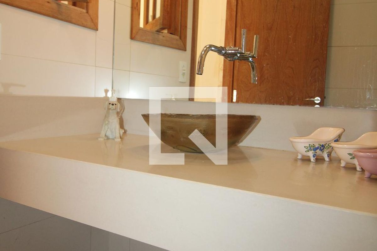 Casa à Venda - Nova Campinas, 3 Quartos,  350 m2 em , Campinas - sp | SoloBR