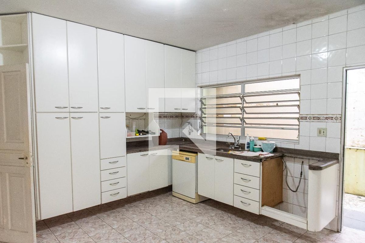 Casa, 3 quartos, 260 m² - Foto 32