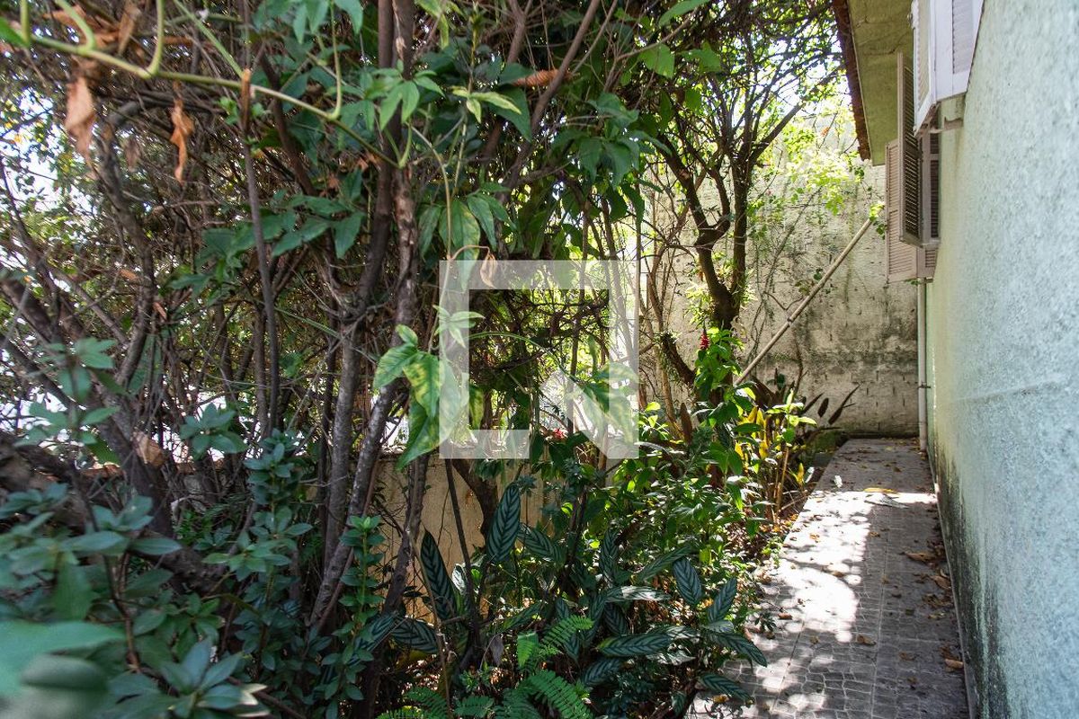 Casa, 3 quartos, 260 m² - Foto 47