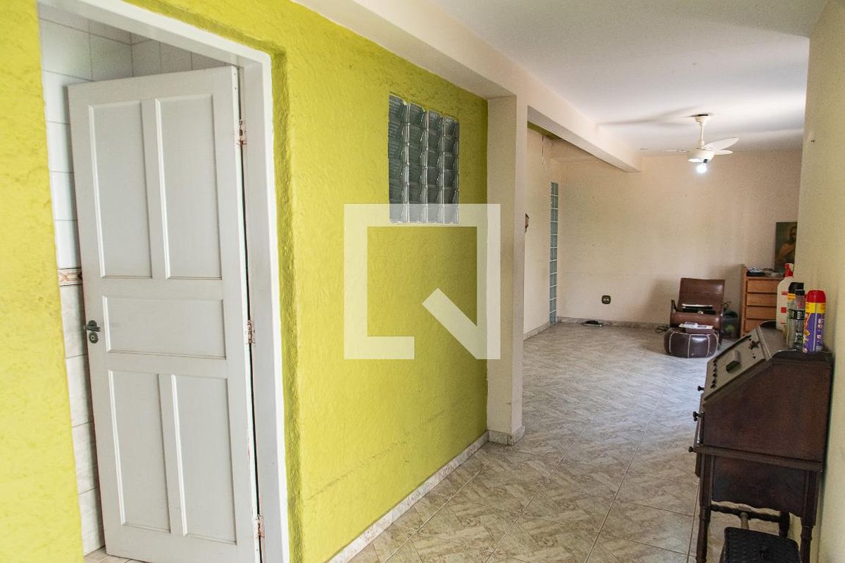 Casa, 3 quartos, 260 m² - Foto 5
