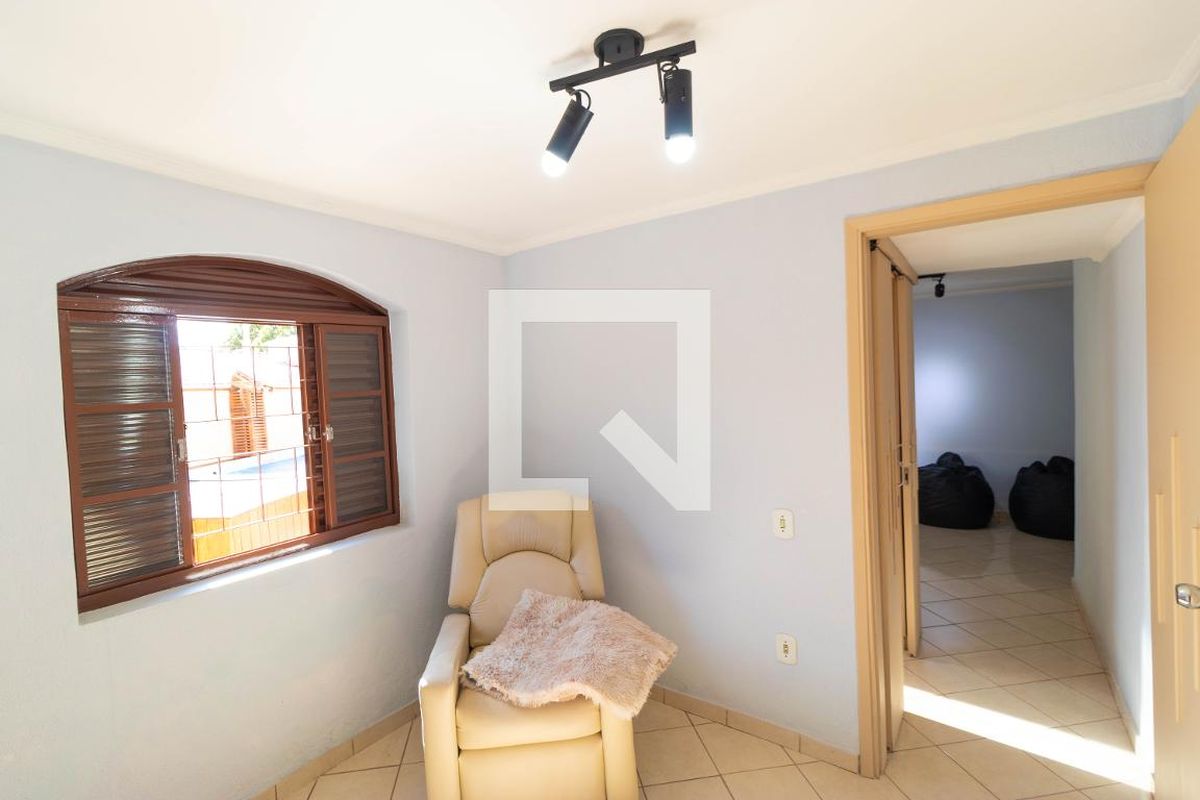 Casa à Venda - Parque Prado, 4 Quartos,  179 m2 em , Campinas - sp | SoloBR