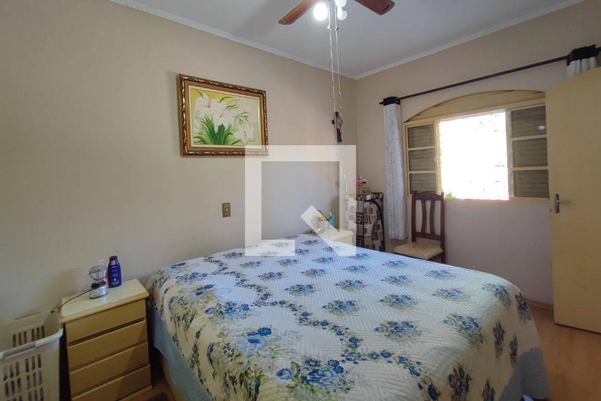 Casa à Venda - Jardim do Lago, 4 Quartos,  208 m2 em , Campinas - sp | SoloBR