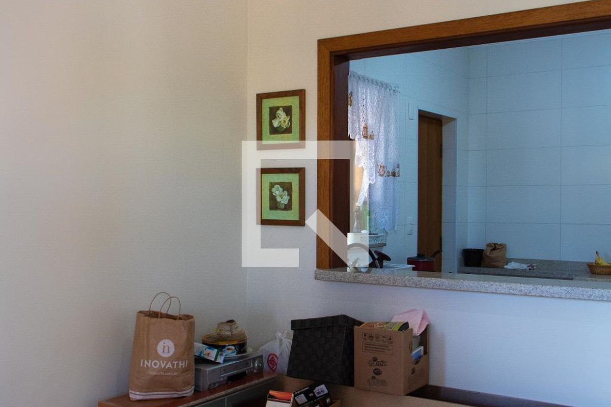 Casa à Venda - Mansões Santo Antônio, 2 Quartos,  180 m2 em , Campinas - sp | SoloBR
