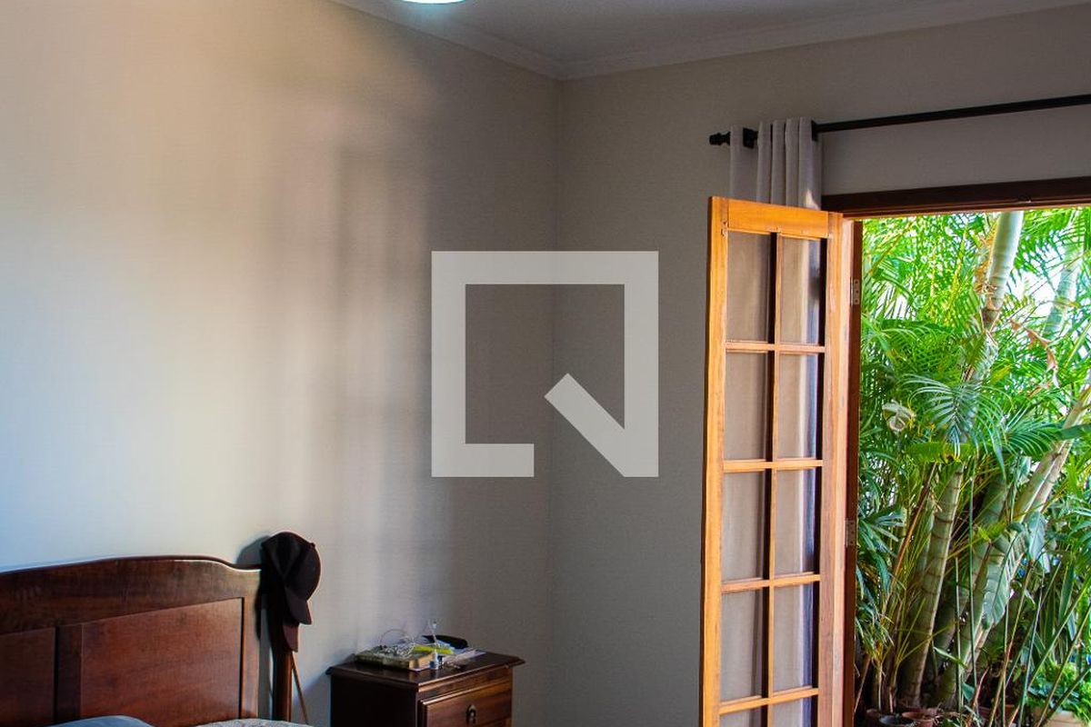 Casa à Venda - Mansões Santo Antônio, 2 Quartos,  180 m2 em , Campinas - sp | SoloBR