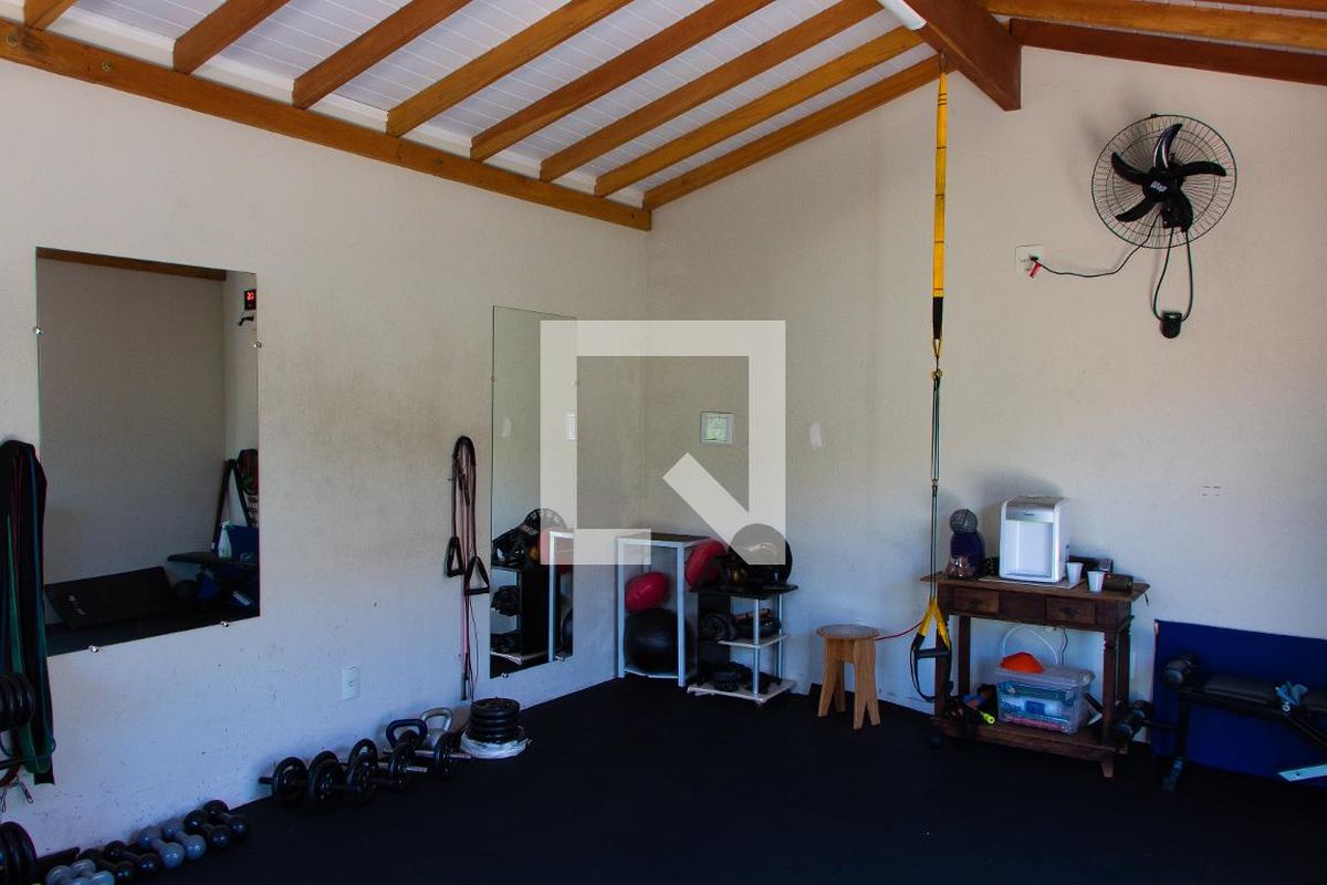 Casa à Venda - Mansões Santo Antônio, 2 Quartos,  180 m2 em , Campinas - sp | SoloBR