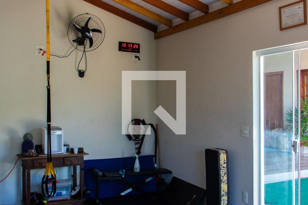 Casa à Venda - Mansões Santo Antônio, 2 Quartos,  180 m2 em , Campinas - sp | SoloBR