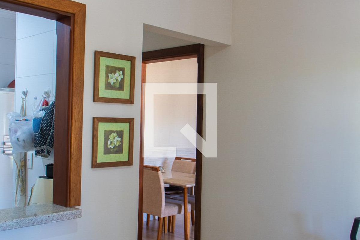 Casa à Venda - Mansões Santo Antônio, 2 Quartos,  180 m2 em , Campinas - sp | SoloBR