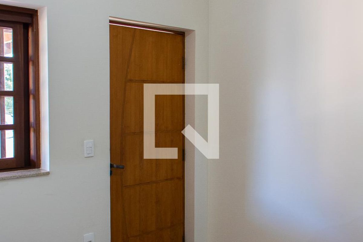 Casa à Venda - Mansões Santo Antônio, 2 Quartos,  180 m2 em , Campinas - sp | SoloBR