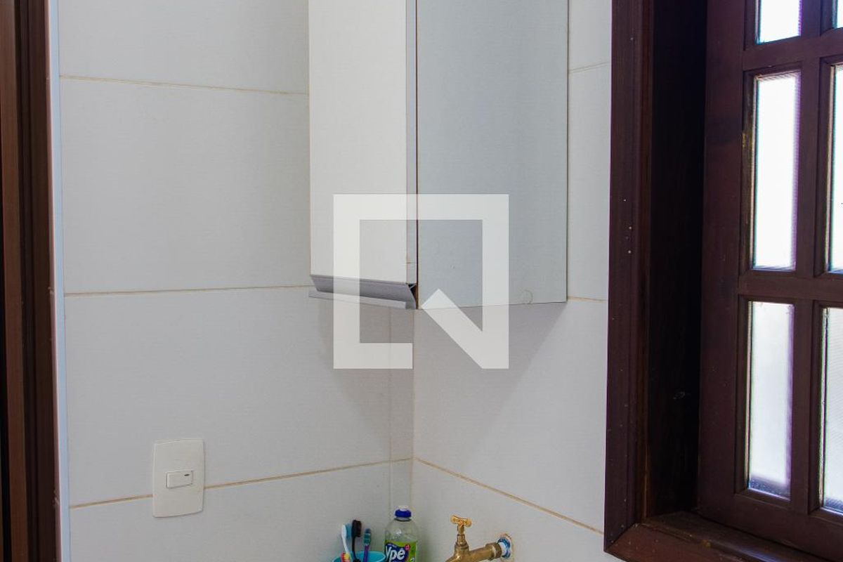 Casa à Venda - Mansões Santo Antônio, 2 Quartos,  180 m2 em , Campinas - sp | SoloBR