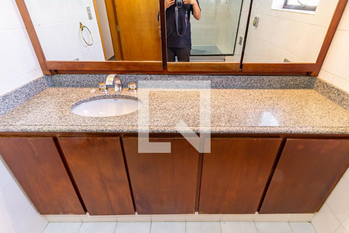 Casa, 3 quartos, 385 m² - Foto 54