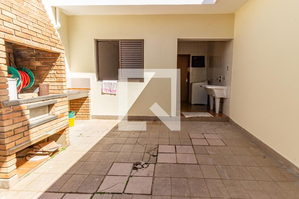 Casa, 3 quartos, 385 m² - Foto 78