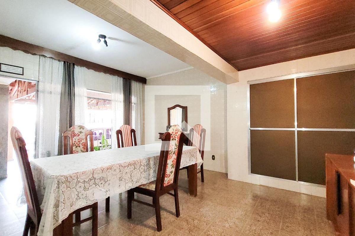 Casa à Venda - Jardim Flamboyant, 3 Quartos,  230 m2 em , Campinas - sp | SoloBR