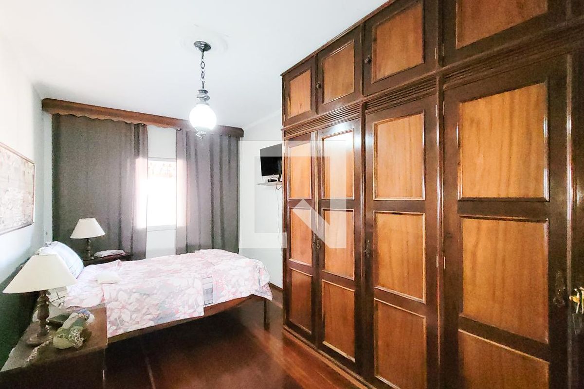 Casa à Venda - Jardim Flamboyant, 3 Quartos,  230 m2 em , Campinas - sp | SoloBR